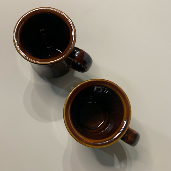 Set of 2 Brown Vintage Mugs - Picture 2 of 6